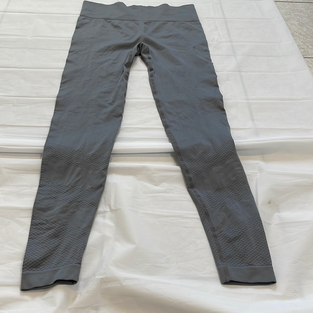 Everlasting women’s workout grey leggings with high waist elastic band size XS